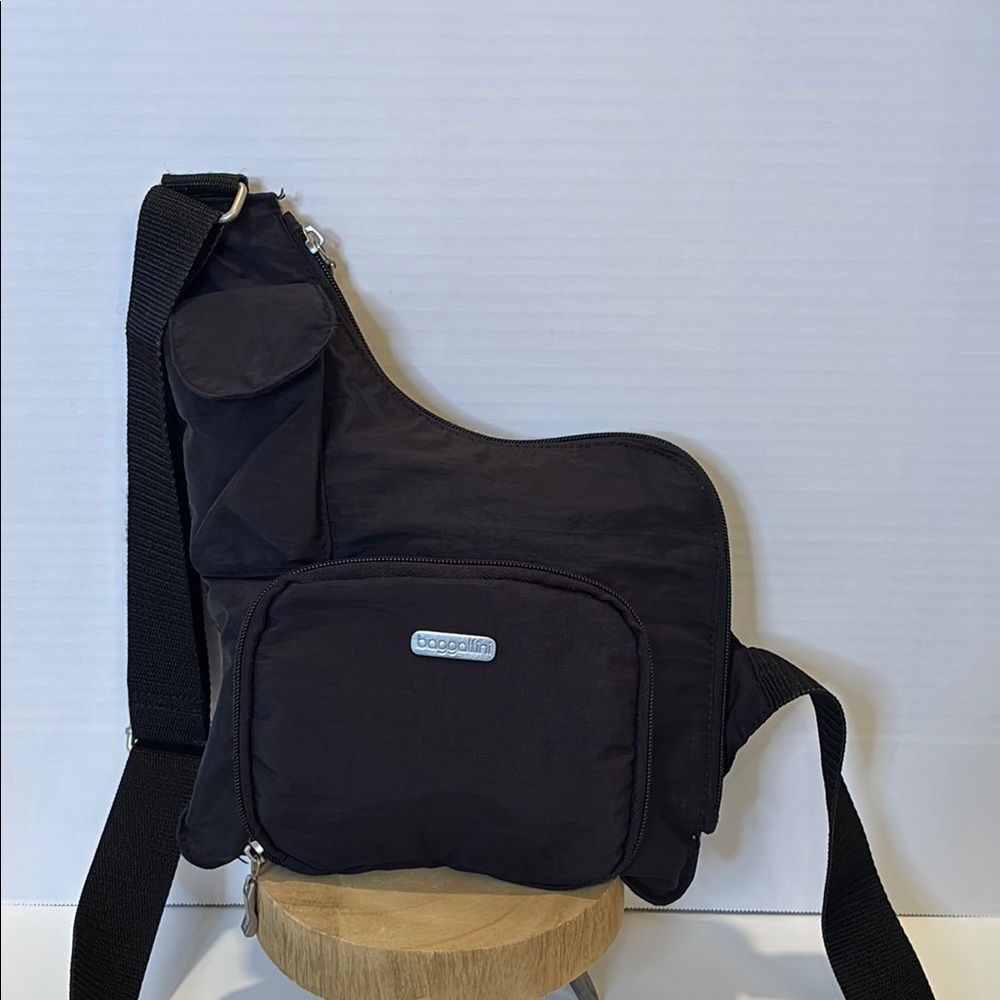 Baggallini Black Crossbody Bag NWOT